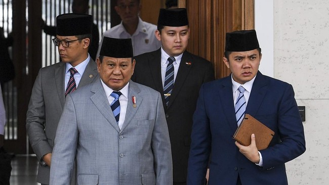 Presiden Prabowo Subianto menyiapkan strategi menghadapi kebijakan tarif impor AS.