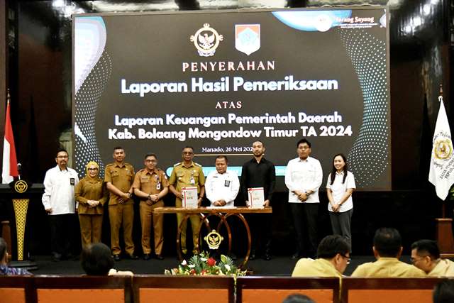 Jajaran Pemerintah Kabupaten Bolaang Mongondow Timur berfoto bersama usai menerima opini WTP dari BPK RI atas LKPD Tahun Anggaran 2024.