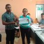 Penyaluran BLT Dana Desa di Dodap Mikasa oleh Pj. Sangadi Andi Ayub Mangoli kepada 25 KPM