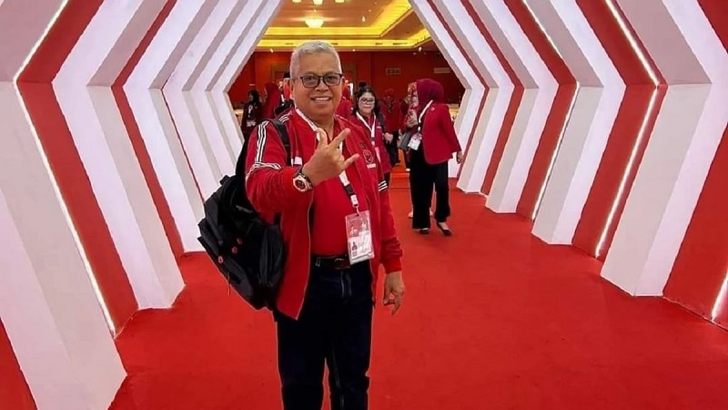 Amin Lasena memberikan ucapan selamat kepada pasangan Welly Titah dan Anisya Bambungan atas kemenangan Pilkada Talaud 2024