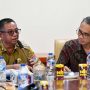 Bupati Bolaang Mongondow Timur, Oskar Manoppo, berbicara dalam High Level Meeting TPID dan TP2DD yang digelar di ruang rapat Kantor Bupati Boltim, didampingi perwakilan Bank Indonesia Sulawesi Utara, Selasa (3/6/2025).