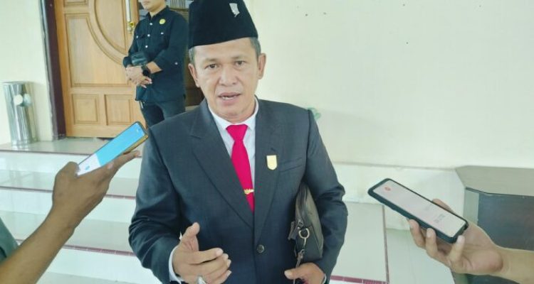 Wakil Ketua Fraksi PDI perjuangan Bolmut, Abdul Zamad Lauma, SIP.