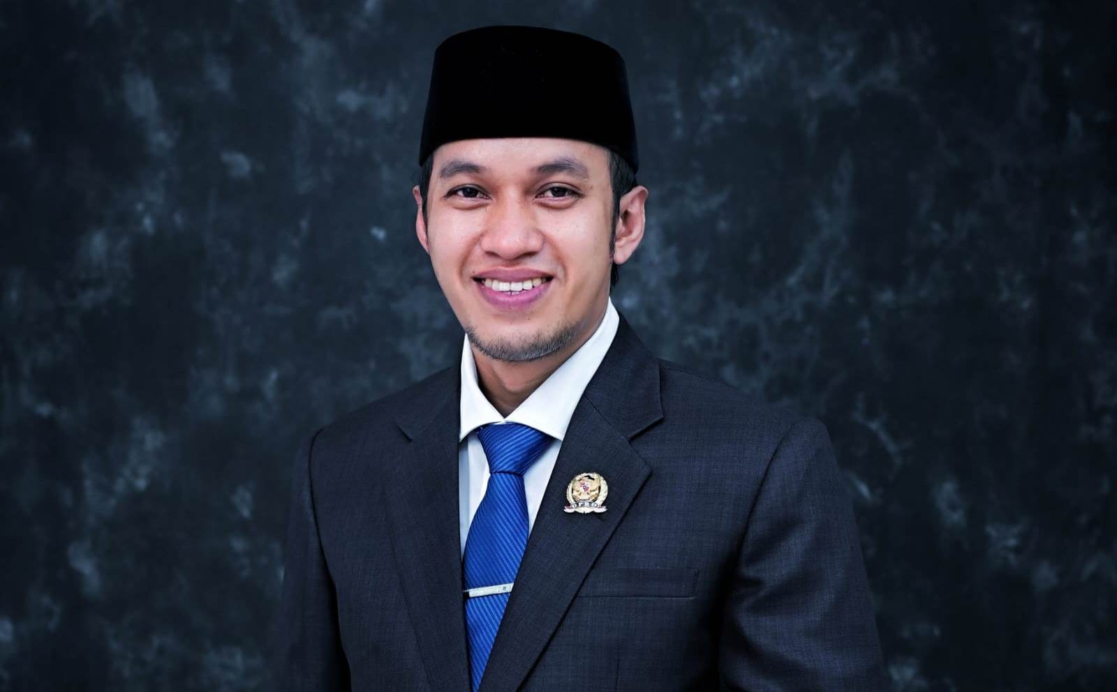 Anggota DPRD Bolmut Sutrisno Van Gobel
