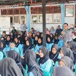 Bupati Bolaang Mongondow Utara, Dr. Sirajudin Lasena, saat melepas 164 siswa-siswi SMK Negeri Kaidipang yang akan mengikuti Praktek Kerja Lapangan (PKL), Kamis, (28/8/2025).