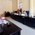 Kepala Dinas Dinas Perumahan, Kawasan Permukiman dan Pertanahan Ramin Buhang, saat memberikan pemaparan program dihadapan Komisi III DPRD Boltara