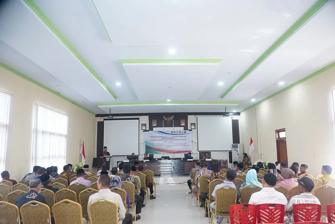 Suasana Rapat Koordinasi Peningkatan Peran Satlinmas di Aula Bapelitbangda Boltara yang turut dihadiri Ketua DPRD, Frangky Chendra, bersama unsur Forkopimda.