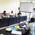 Banggar DPRD Boltara dan TAPD menggelar rapat evaluasi asistensi APBD Perubahan 2025 di ruang sidang DPRD.