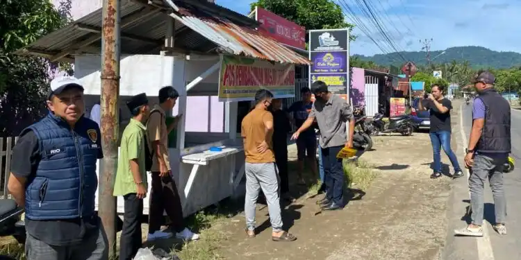 Prarekonstruksi kasus kematian Arwin Siki oleh Satreskrim Polres Boltara di Desa Kuala Utara Kecamatan Kaidipang