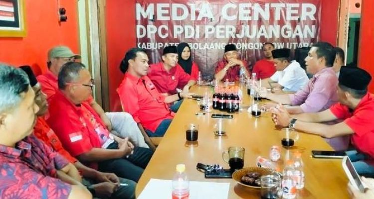 Rapat internal PDIP Bolmut membahas LKP Bupati dan catatan kritis fraksi di DPRD