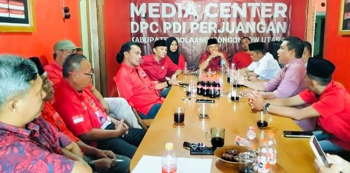 Rapat internal PDIP Bolmut membahas LKP Bupati dan catatan kritis fraksi di DPRD