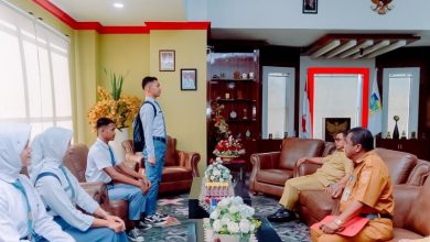Bupati Boltara Sirajudin Lasena melepas empat calon Paskibraka utusan Bolaang Mongondow Utara menuju seleksi tingkat nasional dan Provinsi Sulawesi Utara Tahun 202
