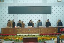 Rapat paripurna DPRD Boltara membahas usul pemberhentian Ketua DPRD dan pengumuman calon pengganti pimpinan DPRD masa jabatan 2024–2029, Senin (15/6/2026